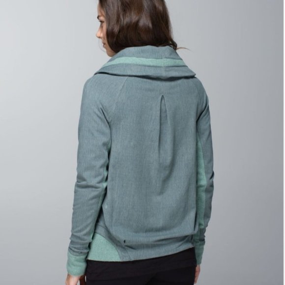 Lululemon to Class Jacket - Picture 10 of 11